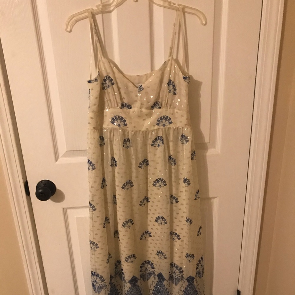 Maxi Dress with gorgeous blue details